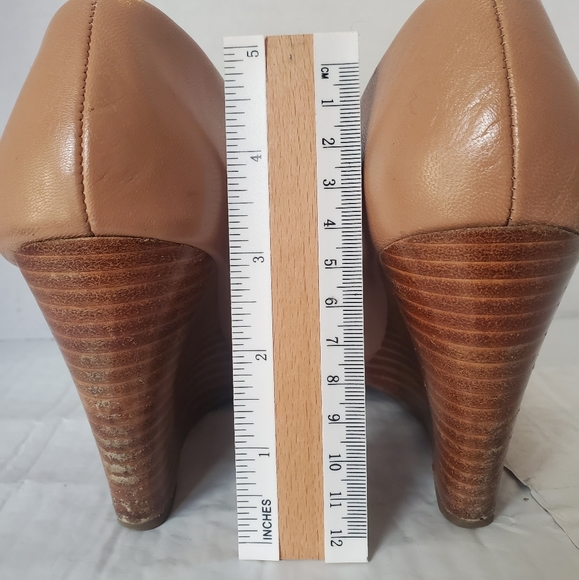 Franco Sarto tan/nude wedges - Picture 5 of 9